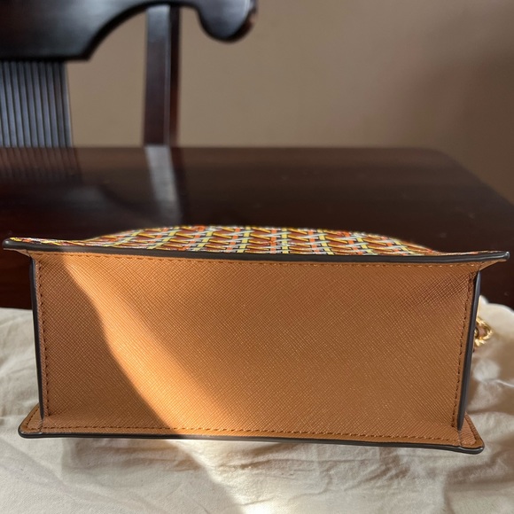 Tory Burch Robinson printed mini shoulder bag aged camellia basket weave NEW - Picture 9 of 12